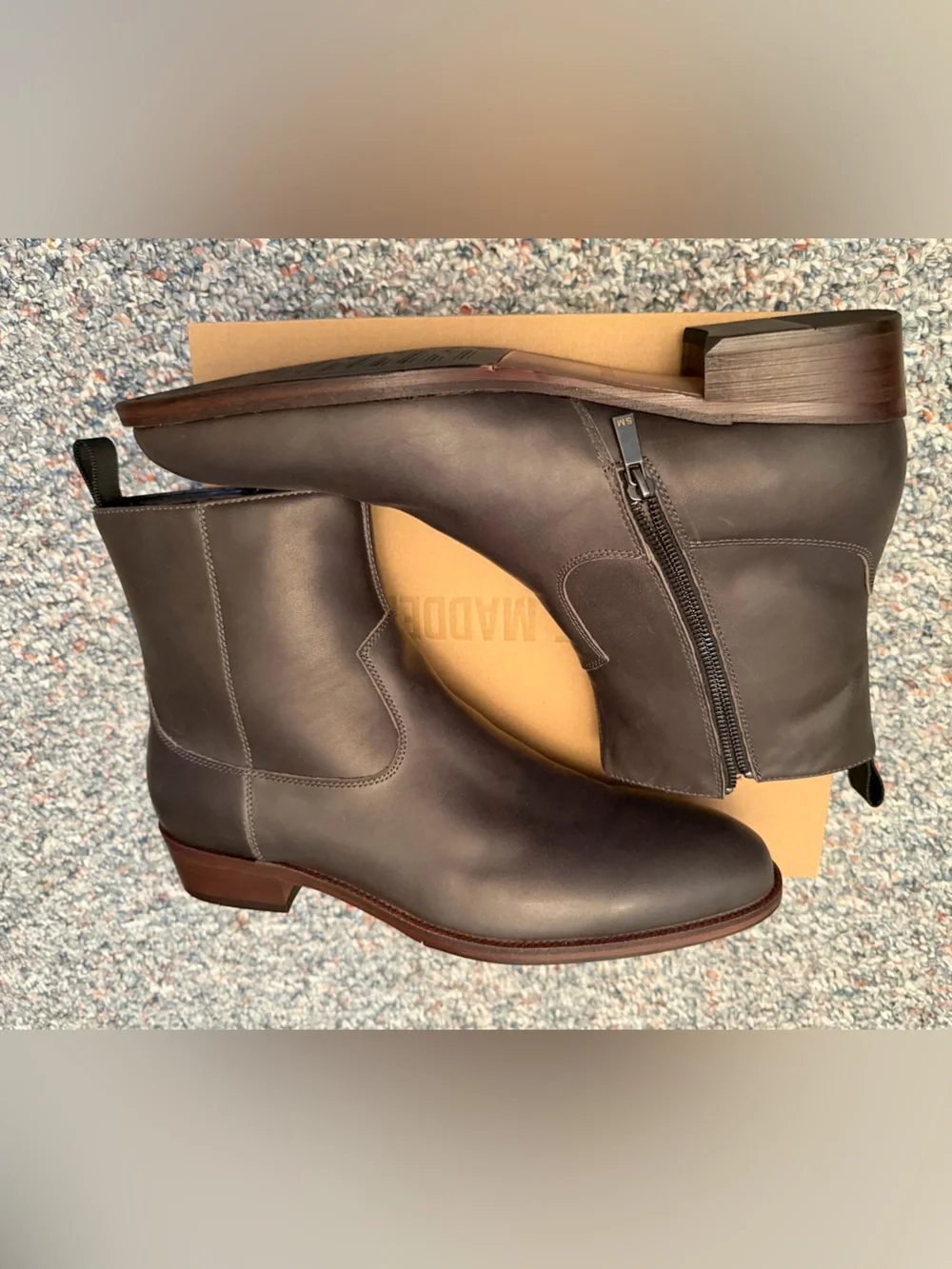 Men’s Steve Madden Hendrik dress boots size 12 black/grey leather zipper new NIB